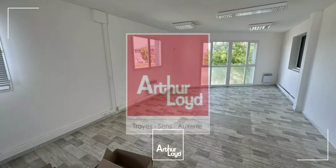 A louer Proche Mac Arthur Glenn Bureaux 213 m² divisibles - TROYES