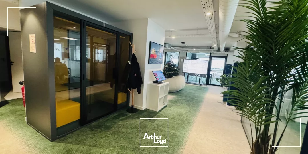 PLATEAUX DE BUREAUX 300 M² PORT DE COMMERCE