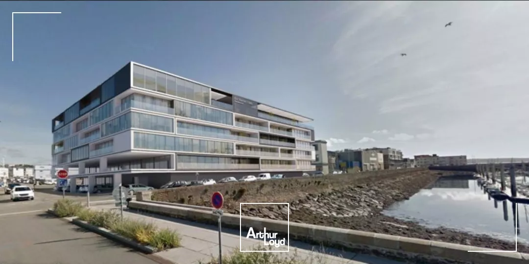 PLATEAUX DE BUREAUX 300 M² PORT DE COMMERCE