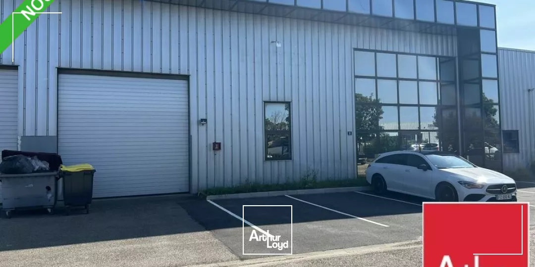 LOCAL D'ACTIVITE - ENTREPOT à VENDRE de 1000 m²