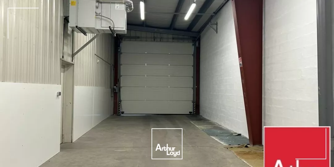 LOCAL D'ACTIVITE - ENTREPOT à VENDRE de 1000 m²