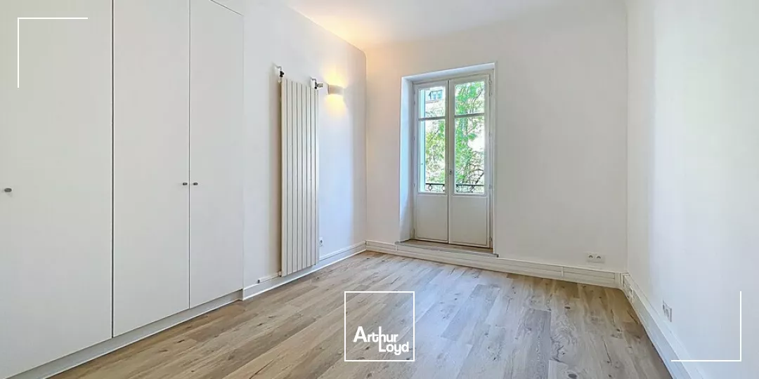 BUREAUX à LOUER de 207 m²