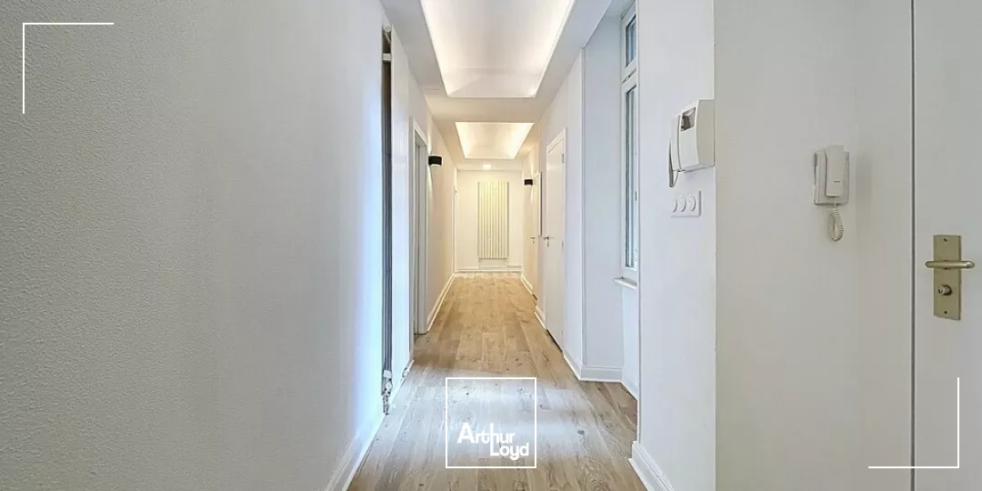 BUREAUX à LOUER de 207 m²