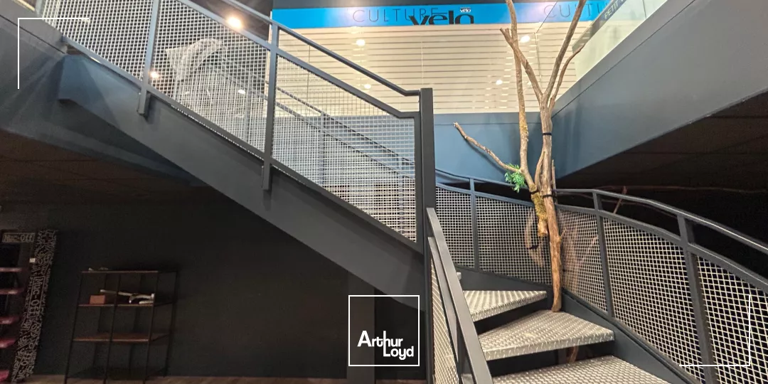 A LOUER - LOCAUX COMMERCIAUX - 340 M2 - SAINT-QUENTIN