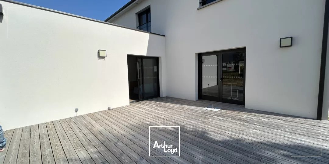 A VENDRE - BUREAUX - 180 M2 - ST NAZAIRE