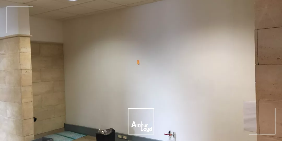 BUREAUX - A LOUER - 107 m2 - SAINT-QUENTIN :