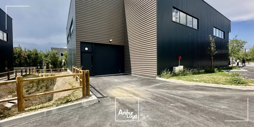 Bâtiment d'activités neuf à louer sur VENELLES