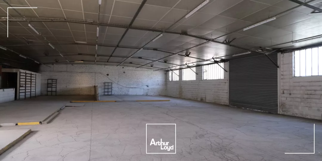 A LOUER - LOCAUX D'ACTIVITÉ - 650 M2- SAINT-QUENTIN