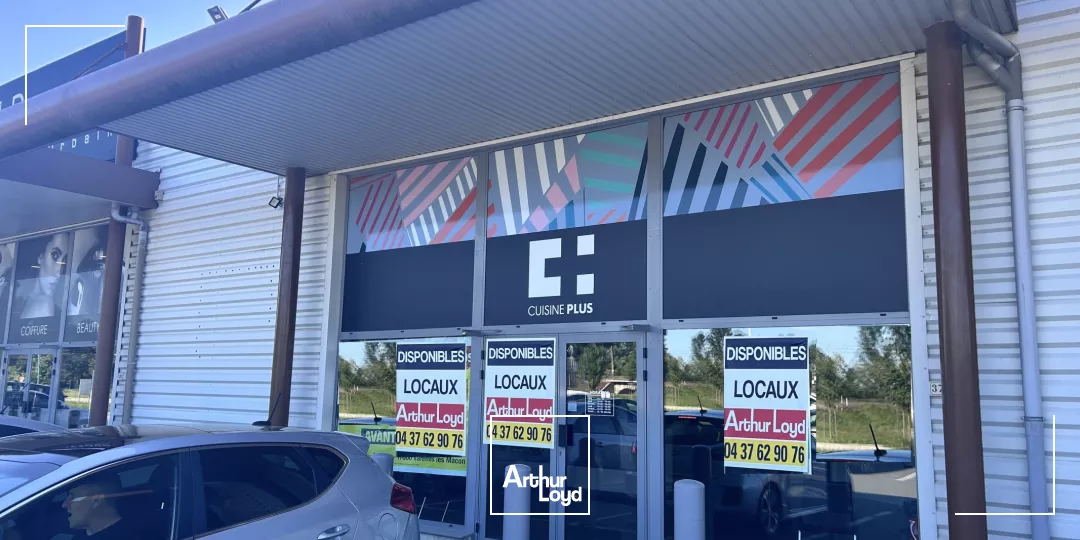 MACON SUD - LOCAL COMMERCIAL A LOUER - FACADE RD