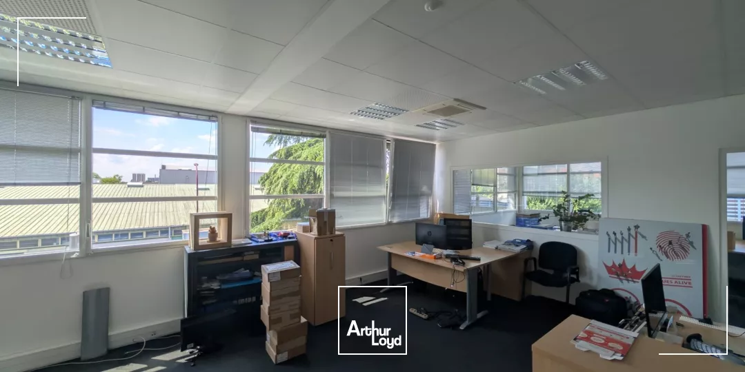 Bureaux avec stockage à louer