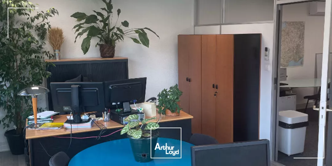 A LOUER - bureaux Zone Nord LIMOGES avec 2 places de parking