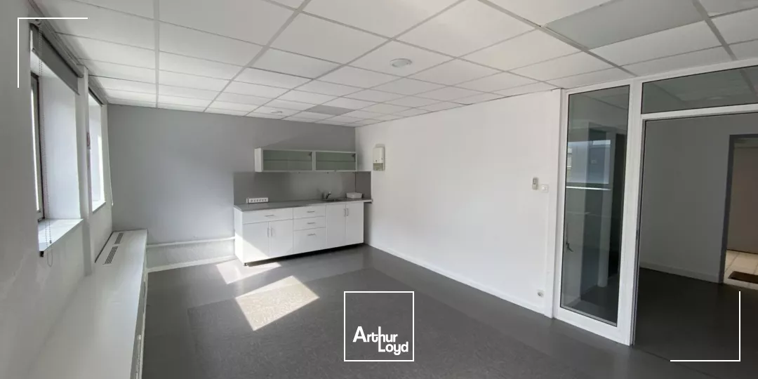 LOCATION DE BUREAUX 354M² ECHIROLLES 1ER ETAGE