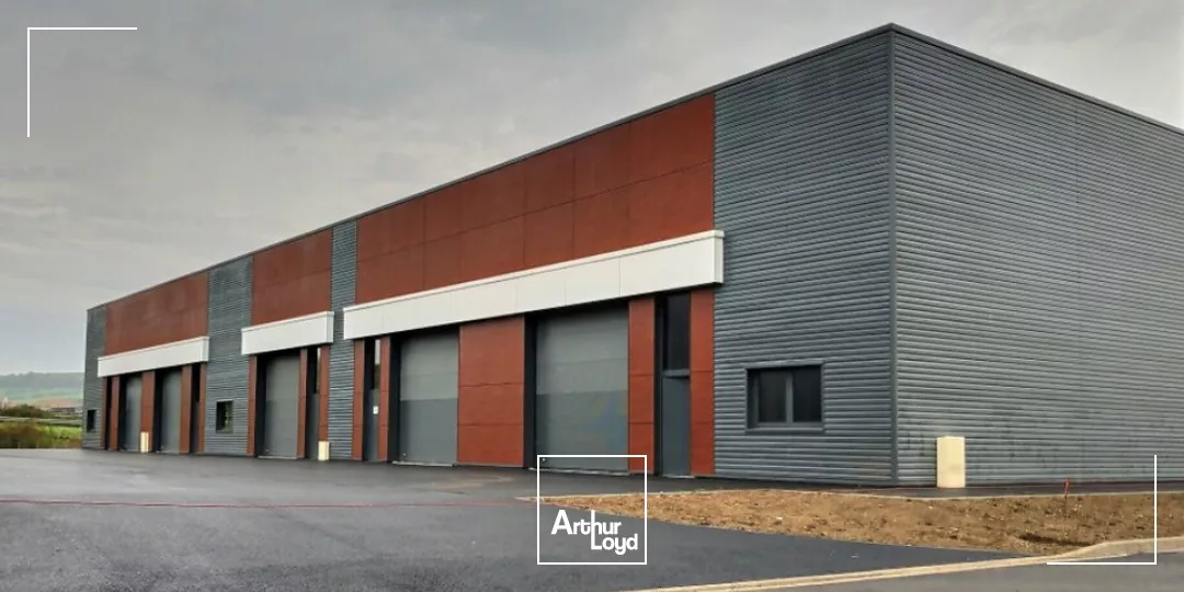 LOCAL D'ACTIVITE - ENTREPOT à LOUER de 364 m²