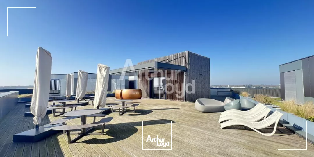 CESSON SEVIGNE - BUREAUX A LOUER - 3 422 M² - DIVISIBLE