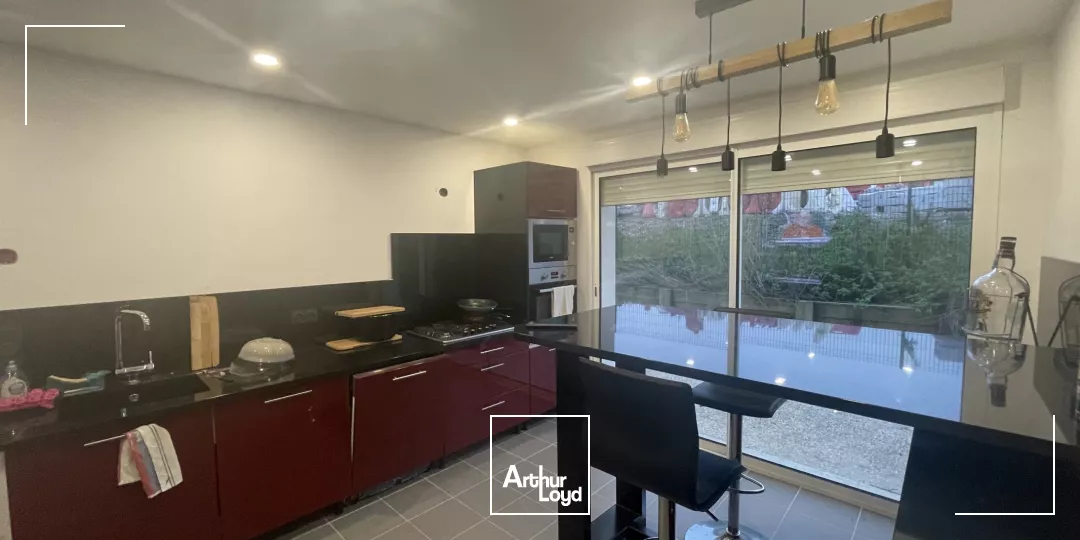 A VENDRE sur Amblainville !Local d'activité d'environ 584 m2 à Amblainville