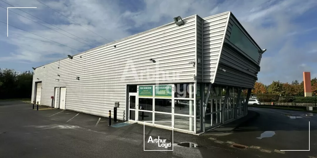 Excellente visibilité sur un axe passant