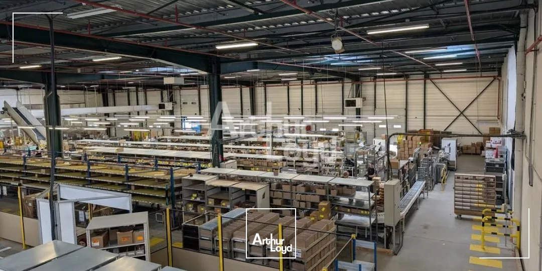 Entrepôt qualitatif, facile d'accès, en 1ère couronne de Rennes !