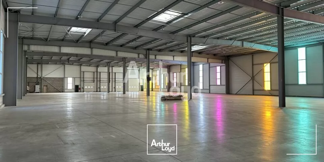 ENTREPOT QUALITATIF A LOUER A ST JACQUES DE LA LANDE !