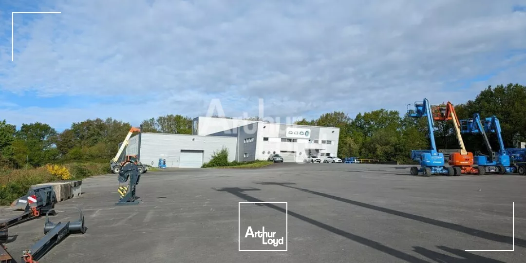 Local d'activité avec grand foncier de 15000 m² sur l'axe Rennes-Nantes ! 