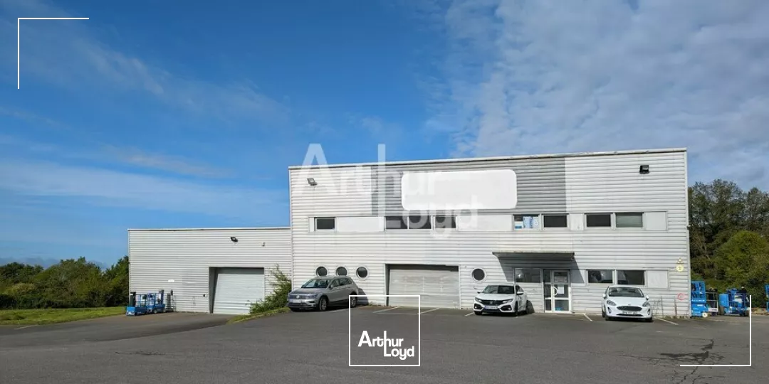 Local d'activité avec grand foncier de 15000 m² sur l'axe Rennes-Nantes ! 