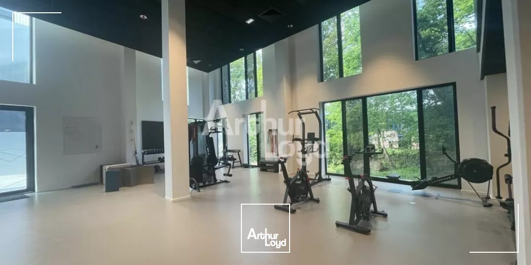 CESSON SEVIGNE - VIASILVA - BUREAUX A LOUER - 361 M²