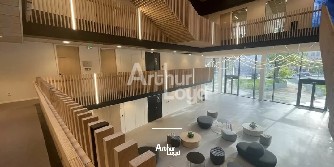 CESSON SEVIGNE - VIASILVA - BUREAUX A LOUER - 361 M²