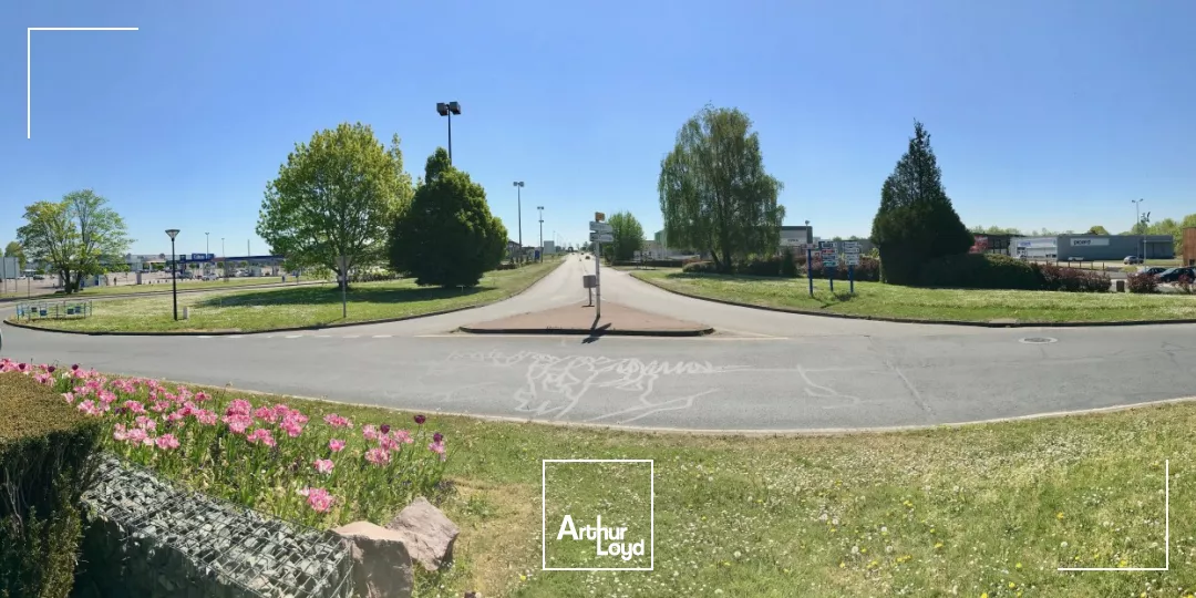 Location Local commercial à BARENTIN