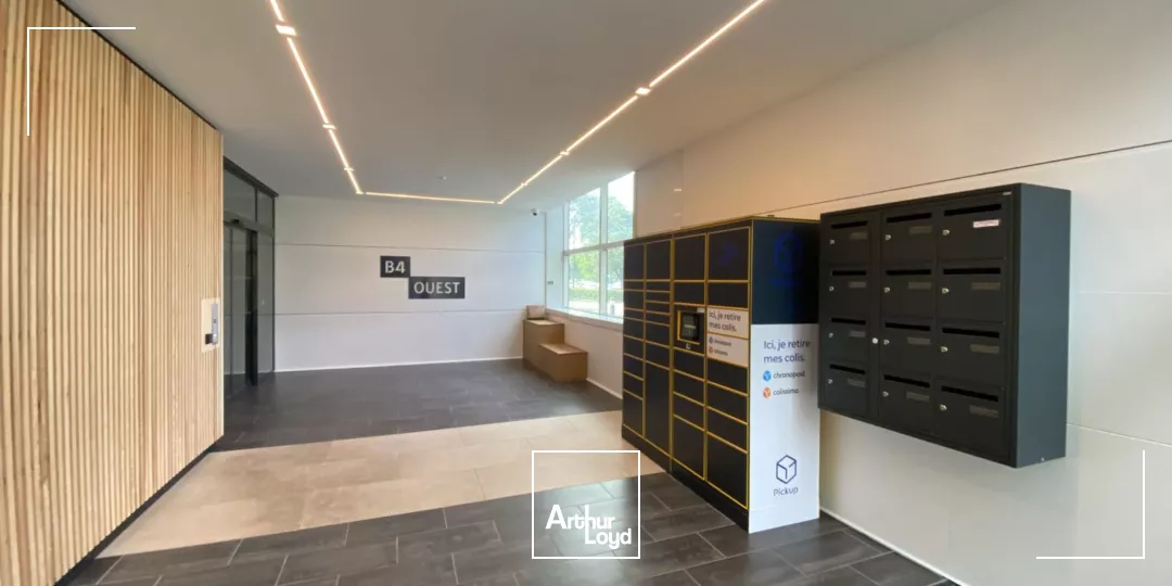 BUREAUX 3 645 M² DIVISIBLES ENTIEREMENT RENOVES - A LOUER - EYBENS