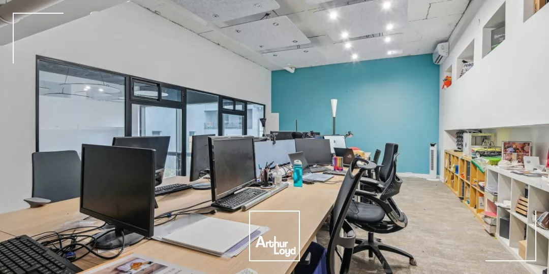 Bureaux à louer à COURBEVOIE 92400