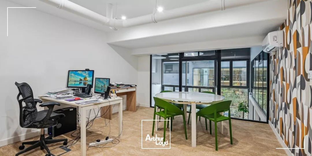 Bureaux à louer à COURBEVOIE 92400