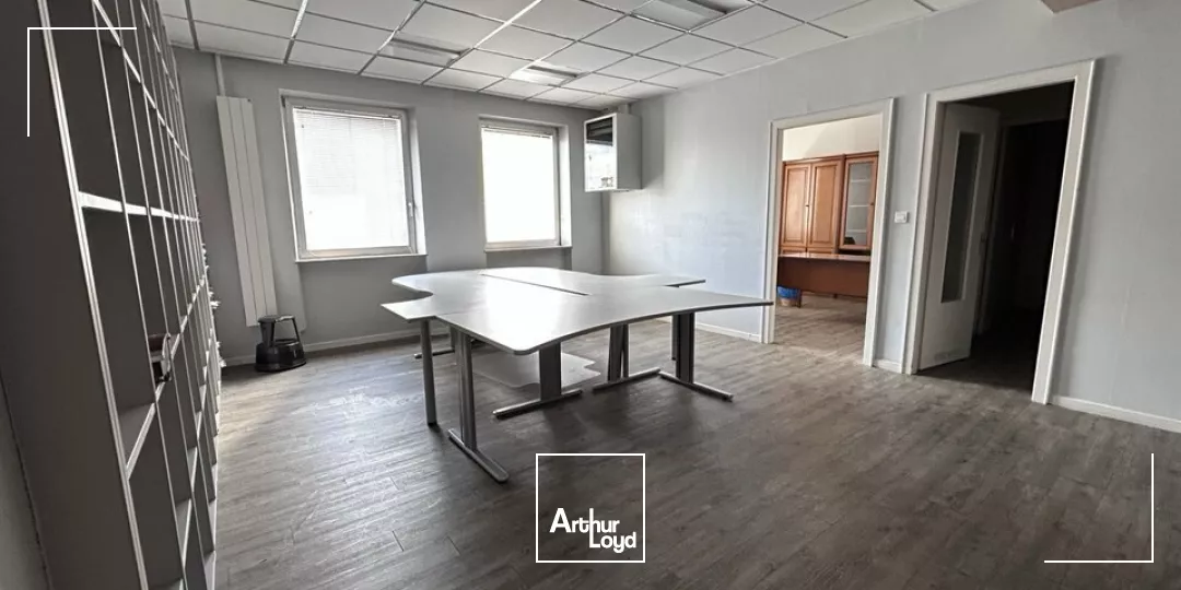 BUREAUX à VENDRE de 162.58 m²