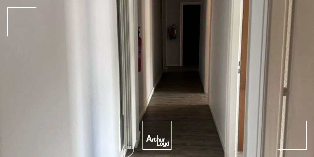 BUREAUX à VENDRE de 162.58 m²