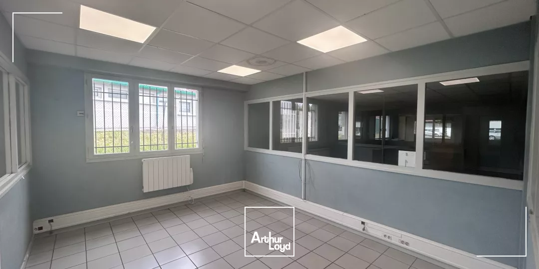 LONS LE SAUNIER - BATIMENT INDUSTRIEL A LOUER - VENTE POSSIBLE