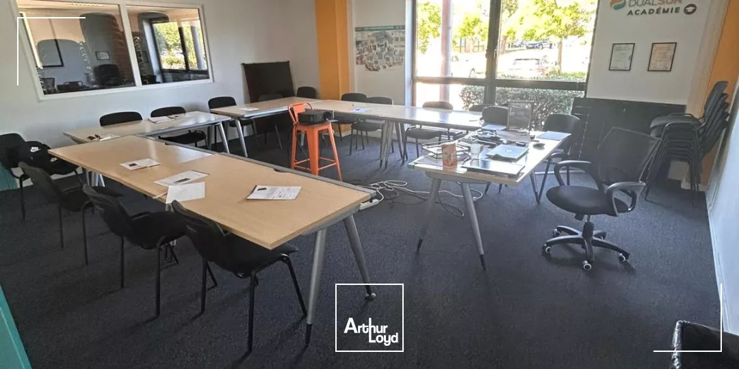 Bureaux avec parkings à vendre - Château Gombert - 13013 Marseille