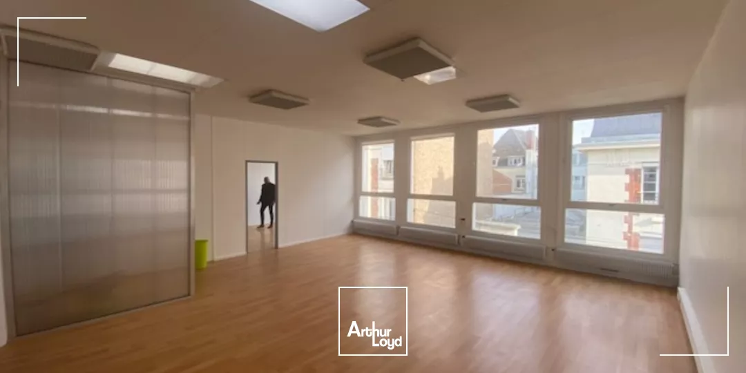 Bureaux + parking à louer - Arras centre