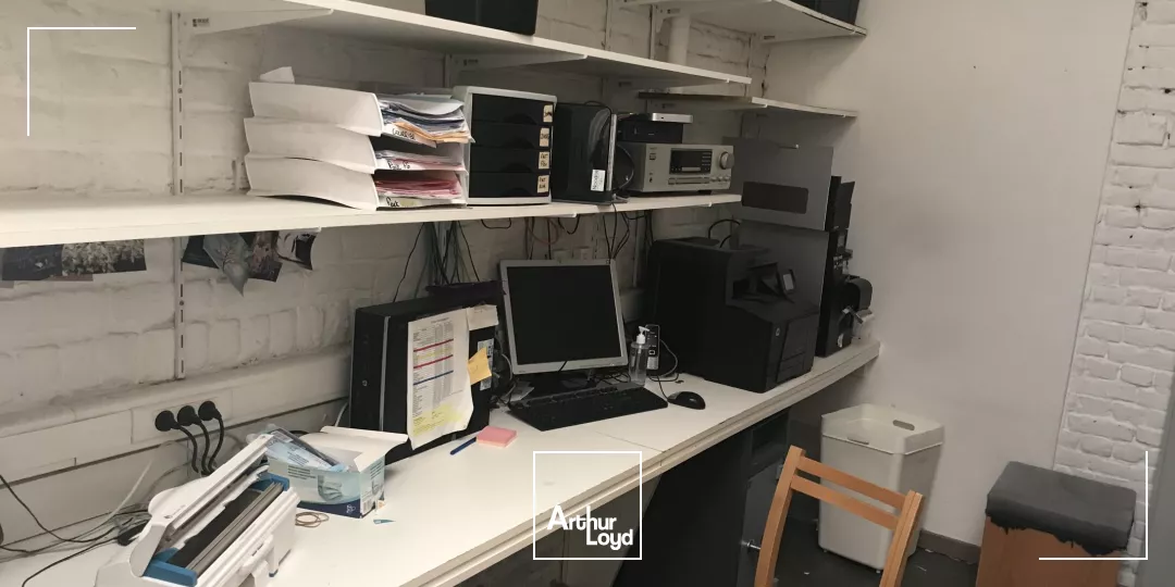  A LOUER GRAND LOCAL COMMERCIAL DE CENTRE-VILLE- OK EXTRACTION 