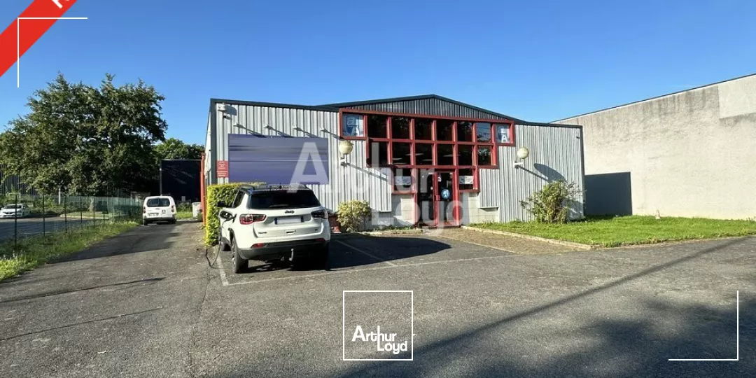 Bâtiment indépendant en plein coeur de la ZI SUD EST