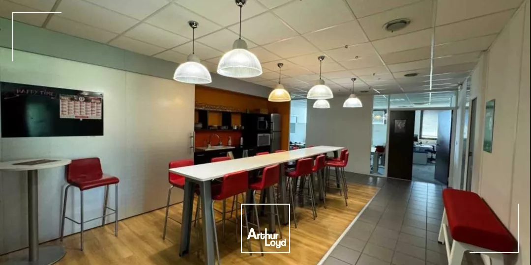 À VENDRE - Bureaux de 650 m² au Technopole à Saint-Étienne