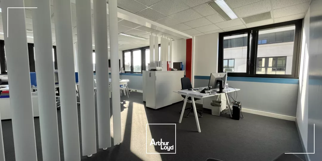 A LOUER PLATEAU DE BUREAUX 153 M2 - COMPIEGNE ZAC DE MERCIERES