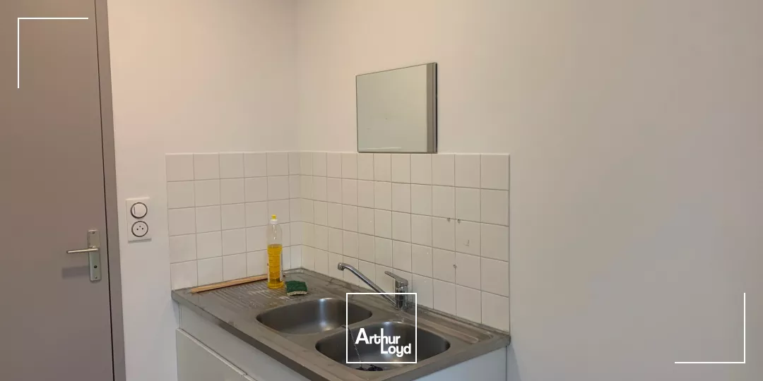 BUREAUX À LOUER-100 M²-PROCHE PÔLE SUD