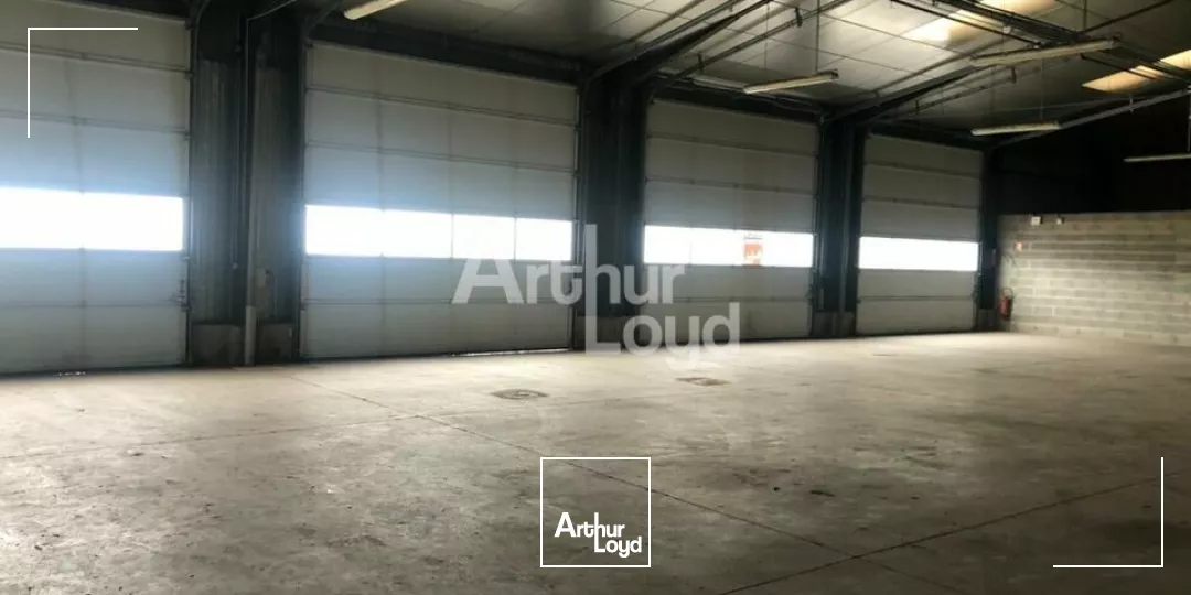 VINEUIL - LOCATION LOCAL D'ACTIVITÉ DE 558 M² - ZONE INDUSTRIELLE