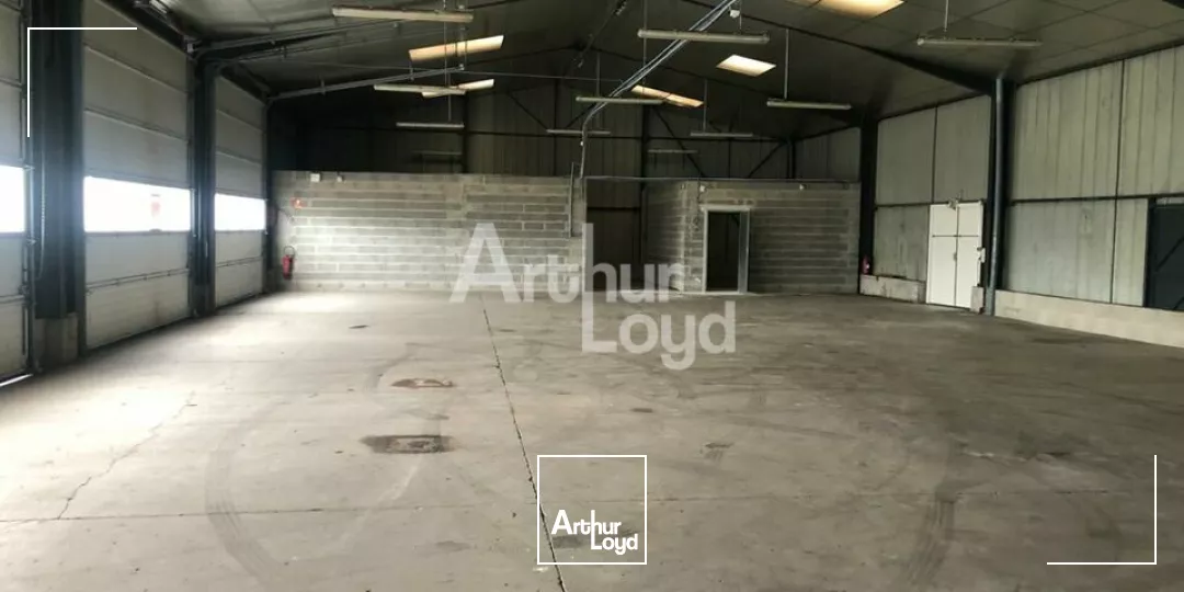 VINEUIL - LOCATION LOCAL D'ACTIVITÉ DE 558 M² - ZONE INDUSTRIELLE