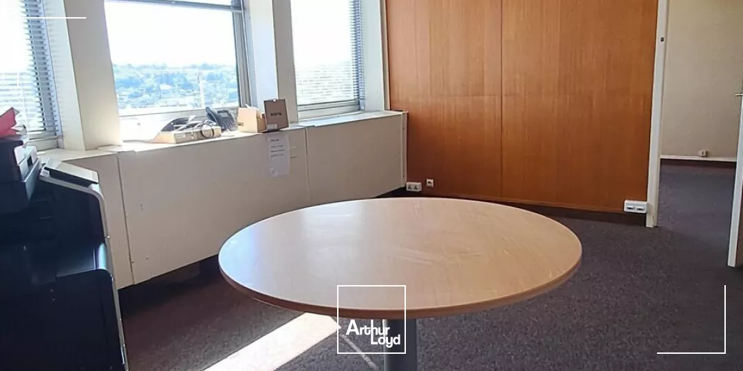 BUREAUX location à BRIVE-LA-GAILLARDE 19100