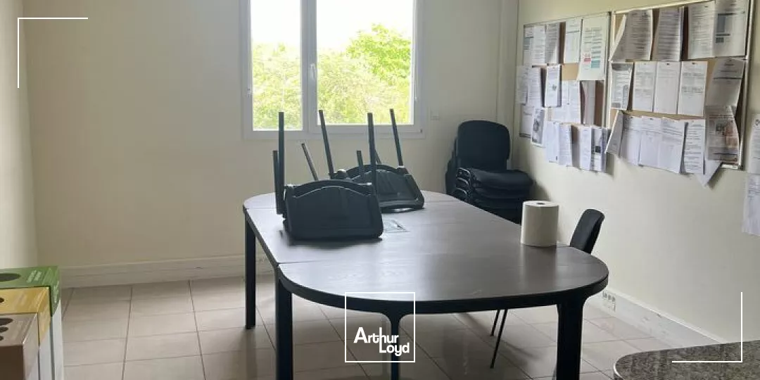 BUREAUX A LOUER - FONTAINE LES DIJON 