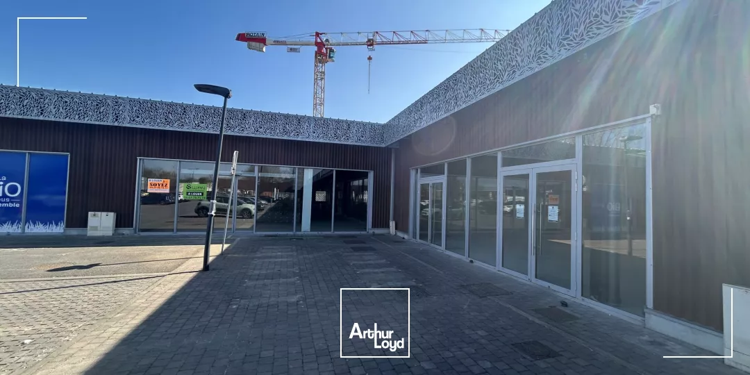 À LOUER - Local commercial 604 m² Valenciennes Visibilité exceptionnelle & parking clients assuré