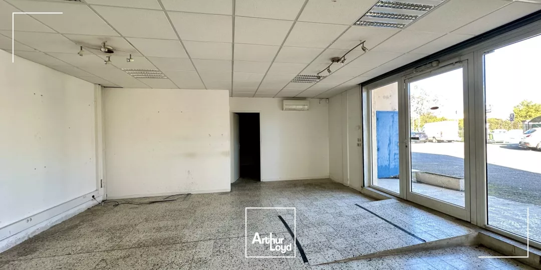 Plusieurs surfaces de bureaux Venelles