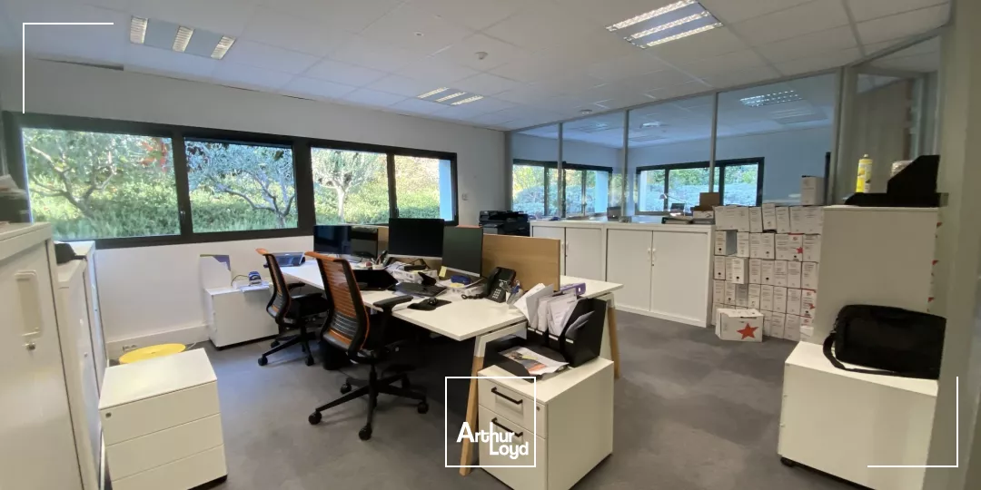 Bureaux à louer idéalement située dans le secteur d'Aix Ouest 