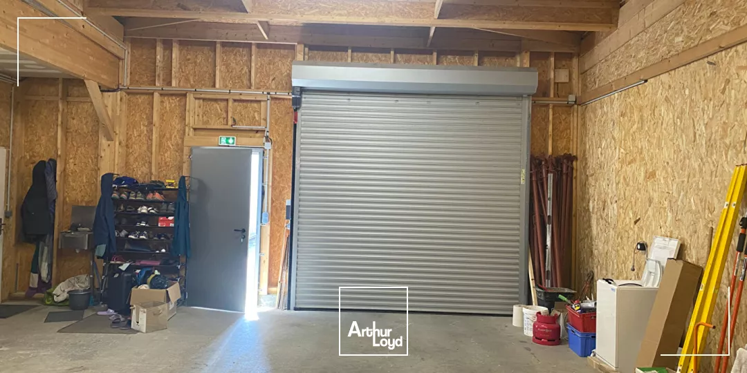 A louer Local d'activité Sainte Soulle 166 m²