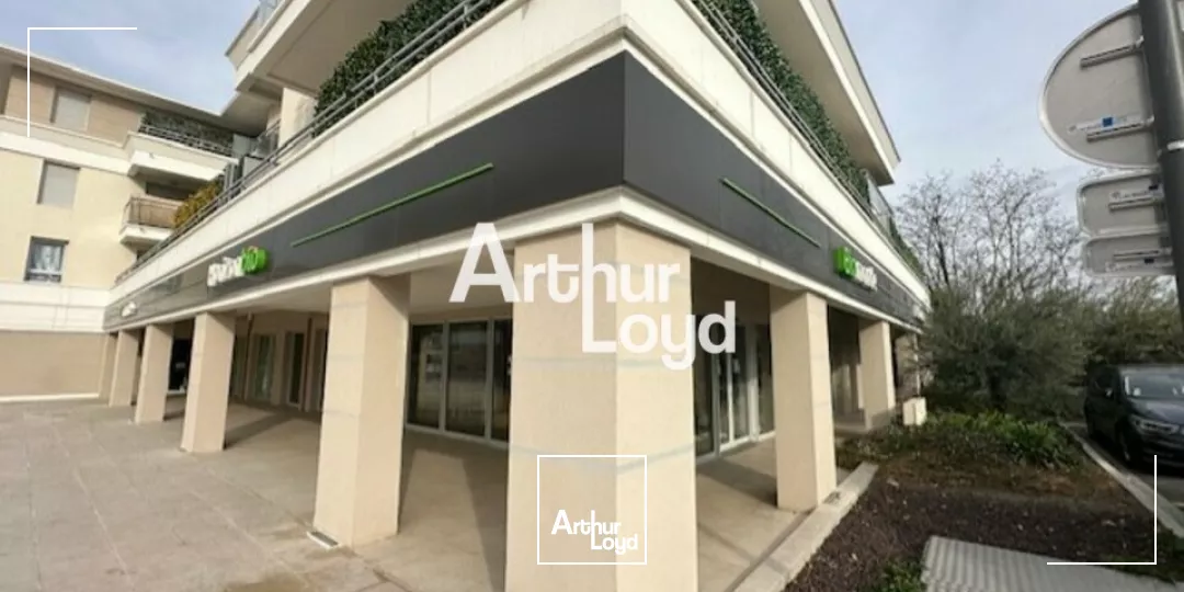 Rare - A vendre local commercial 430 m² Mandelieu la Napoule - Axe très passant