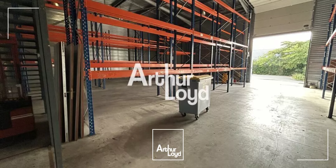 Local d'activité 540 m² à louer - Saint Raphaël